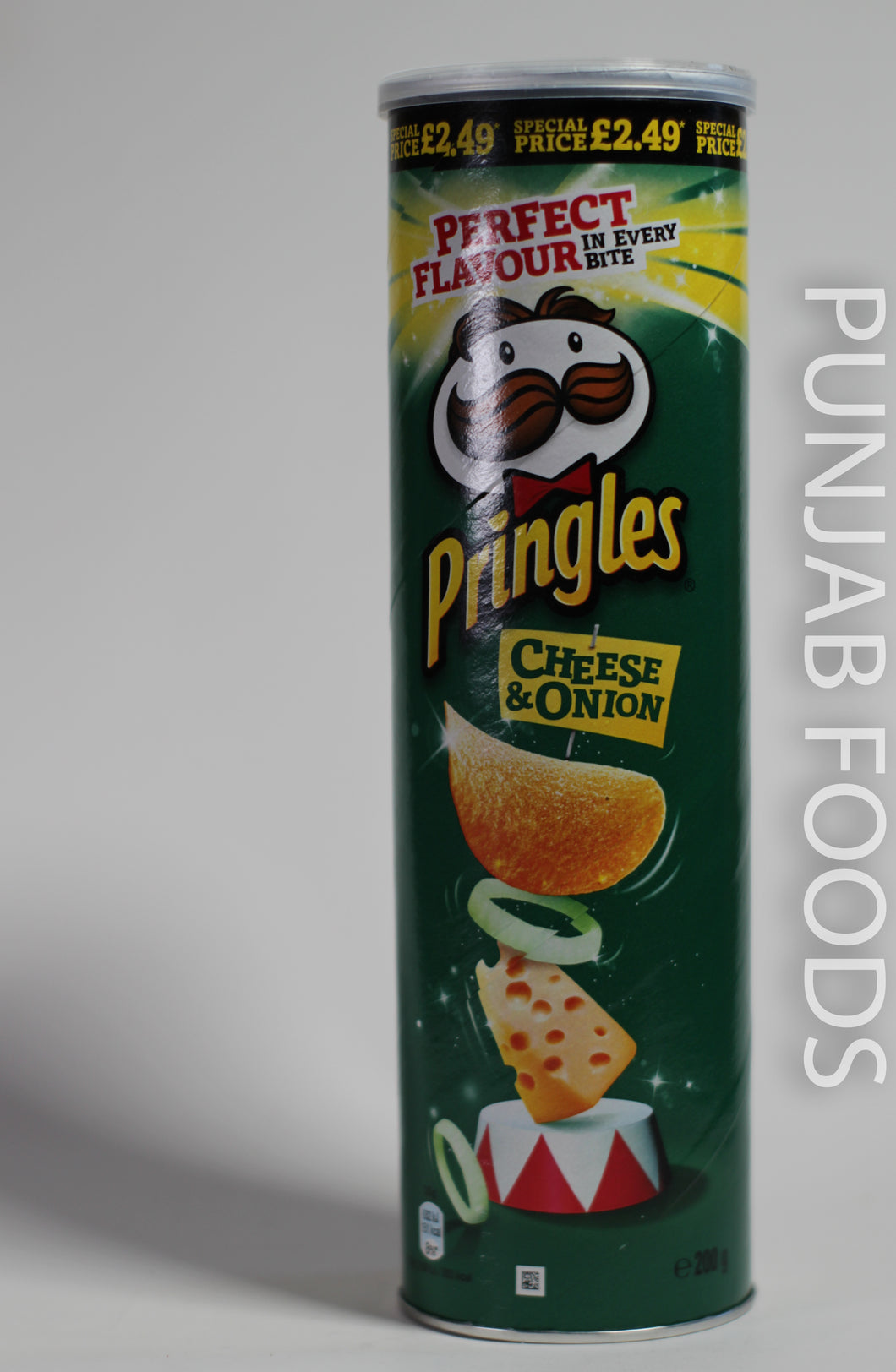 Pringles Cheese & Onion